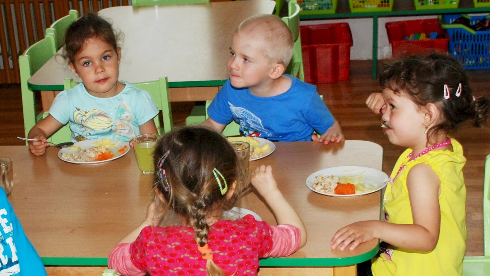 V mestských školách a škôlkach v Trenčíne stúpne príspevok na stravu