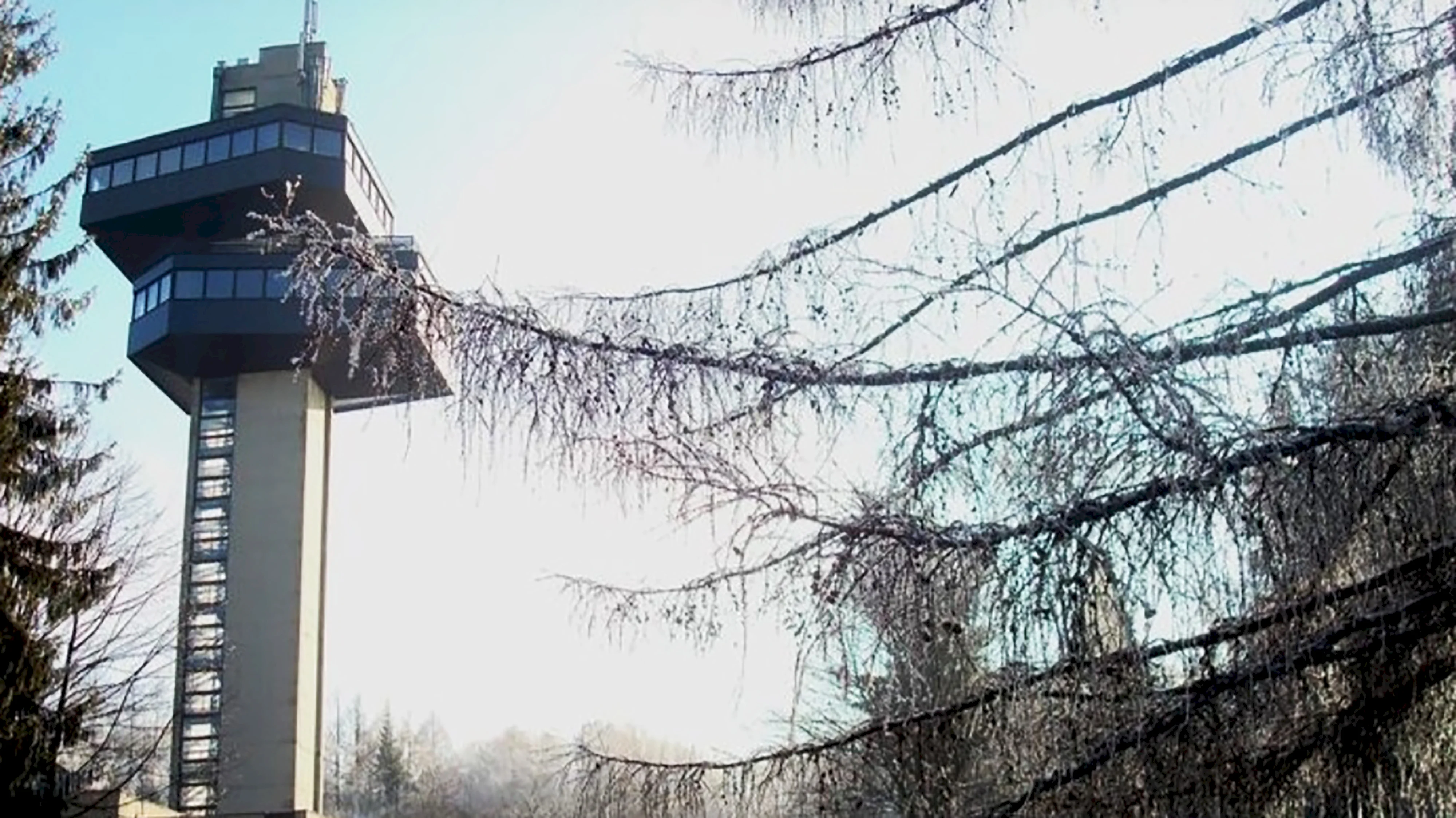 Vyhliadkovú vežu na Dukle plánujú otvoriť po rekonštrukcii začiatkom októbra