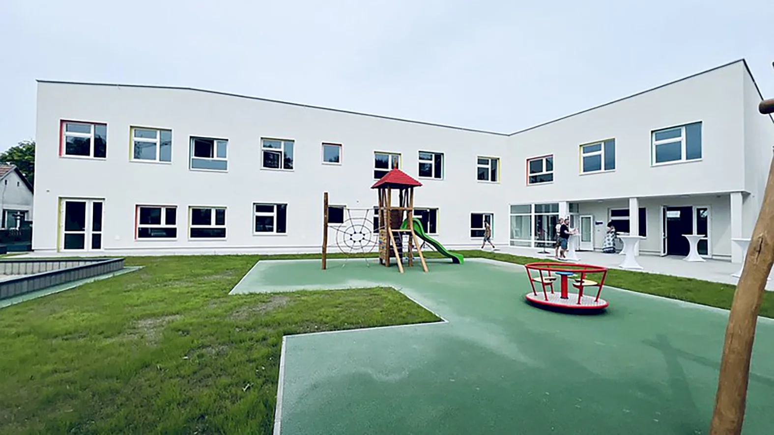V Dunajskej Lužnej otvorili nové budovy základnej a materskej školy
