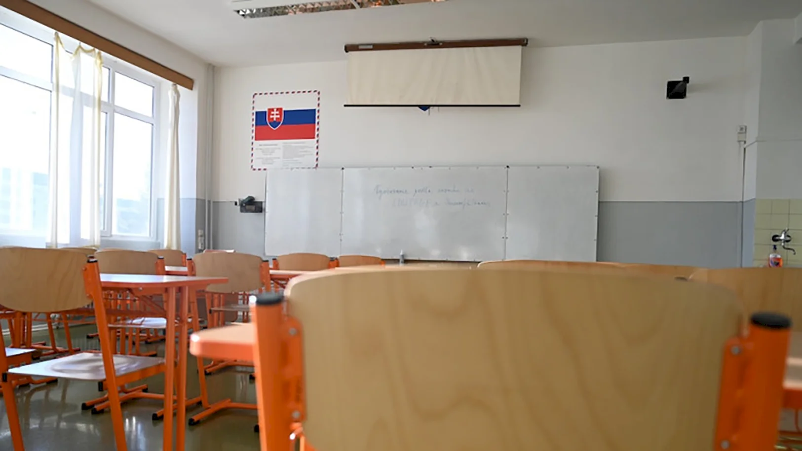Školy hľadajú 1423 pedagogických zamestnancov a 12 riaditeľov