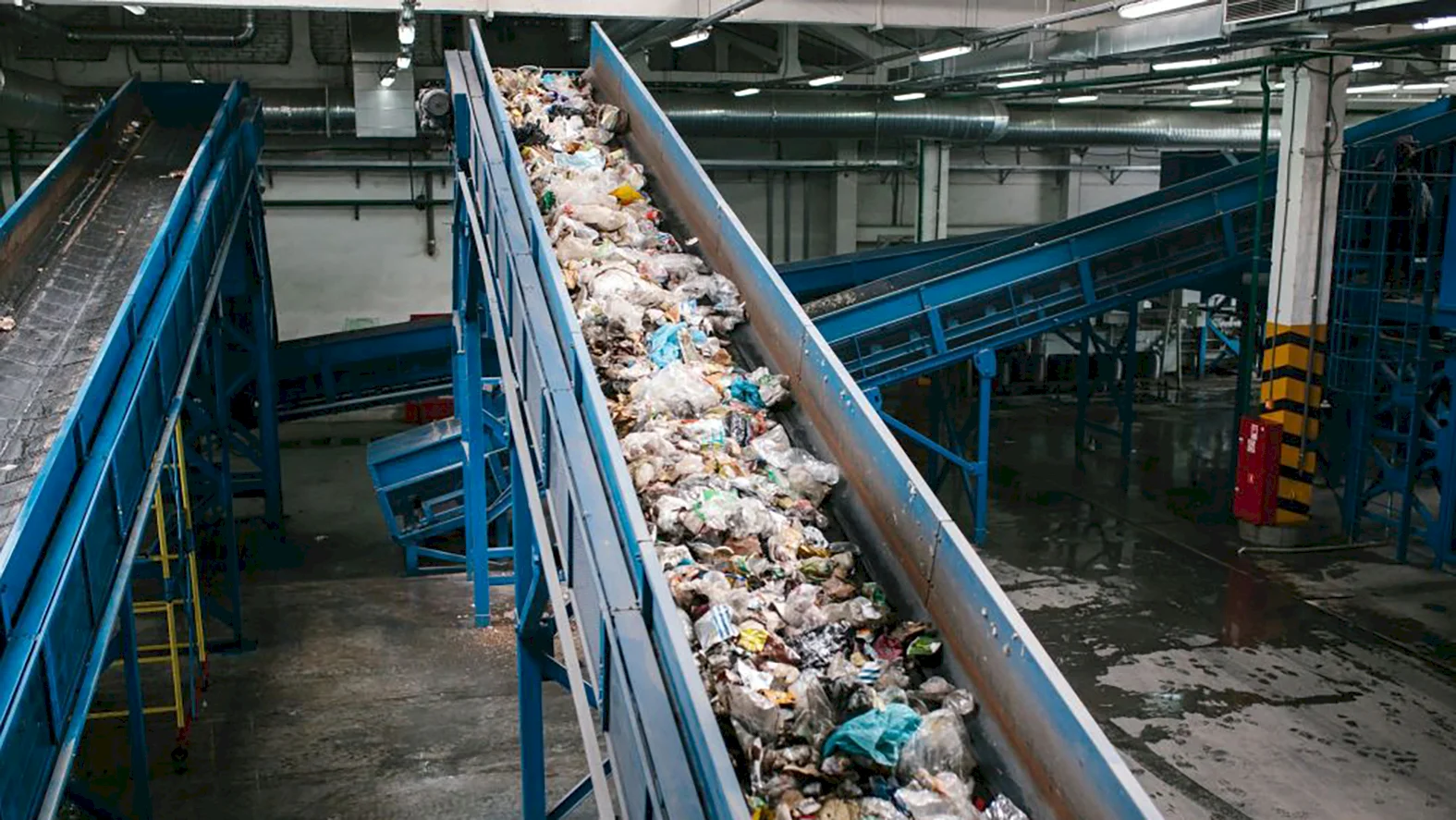 Pre úpravu odpadu sa ceny za jeho spracovanie zvýšia v priemere o 37 percent