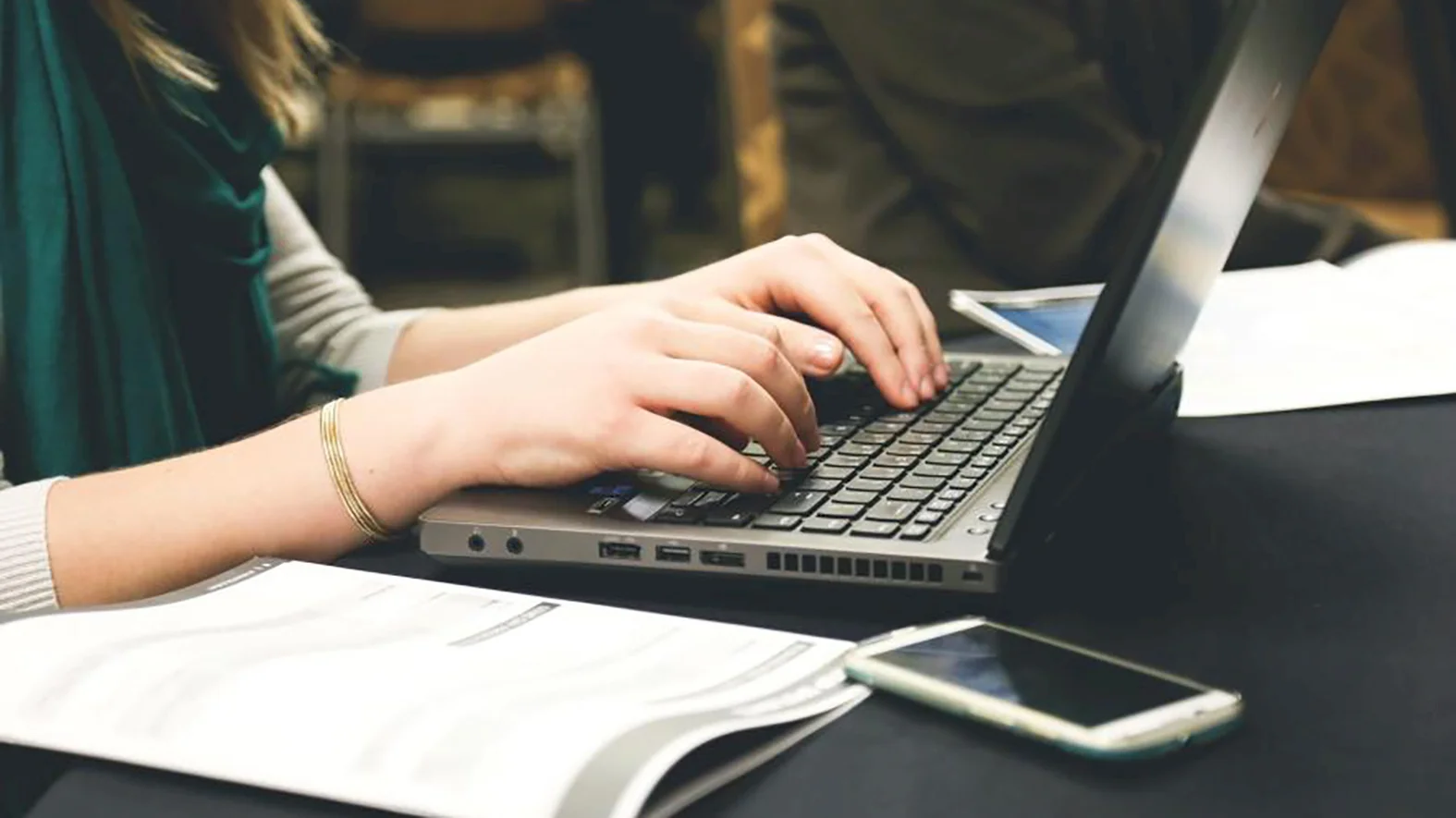 Grantová výzva: Zrelí na dobu digitálnu 2025 - Digitálny senior v bezpečí