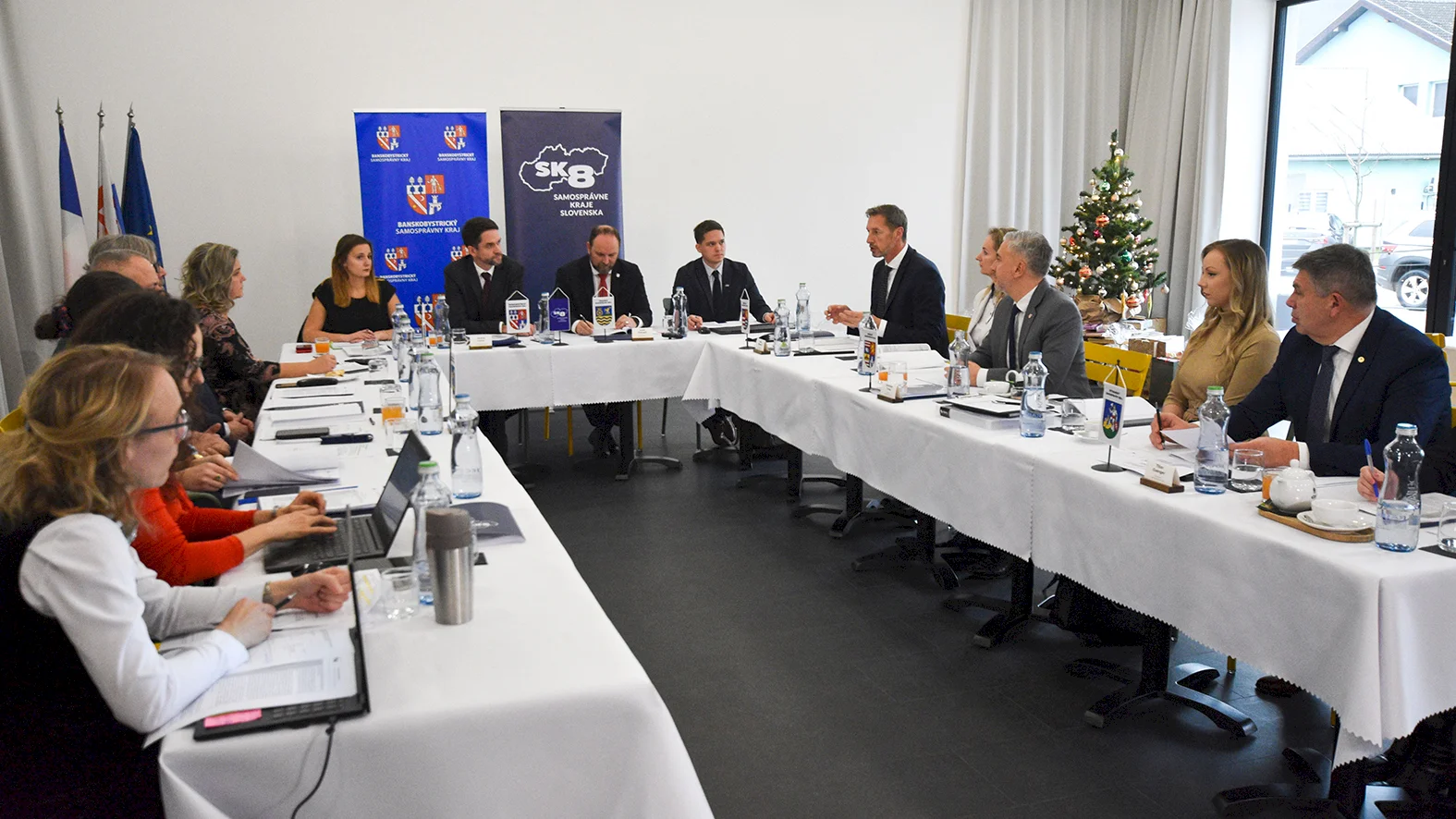 Samosprávne kraje žiadajú predvídateľné financovanie na úrovni 2 percentá HDP