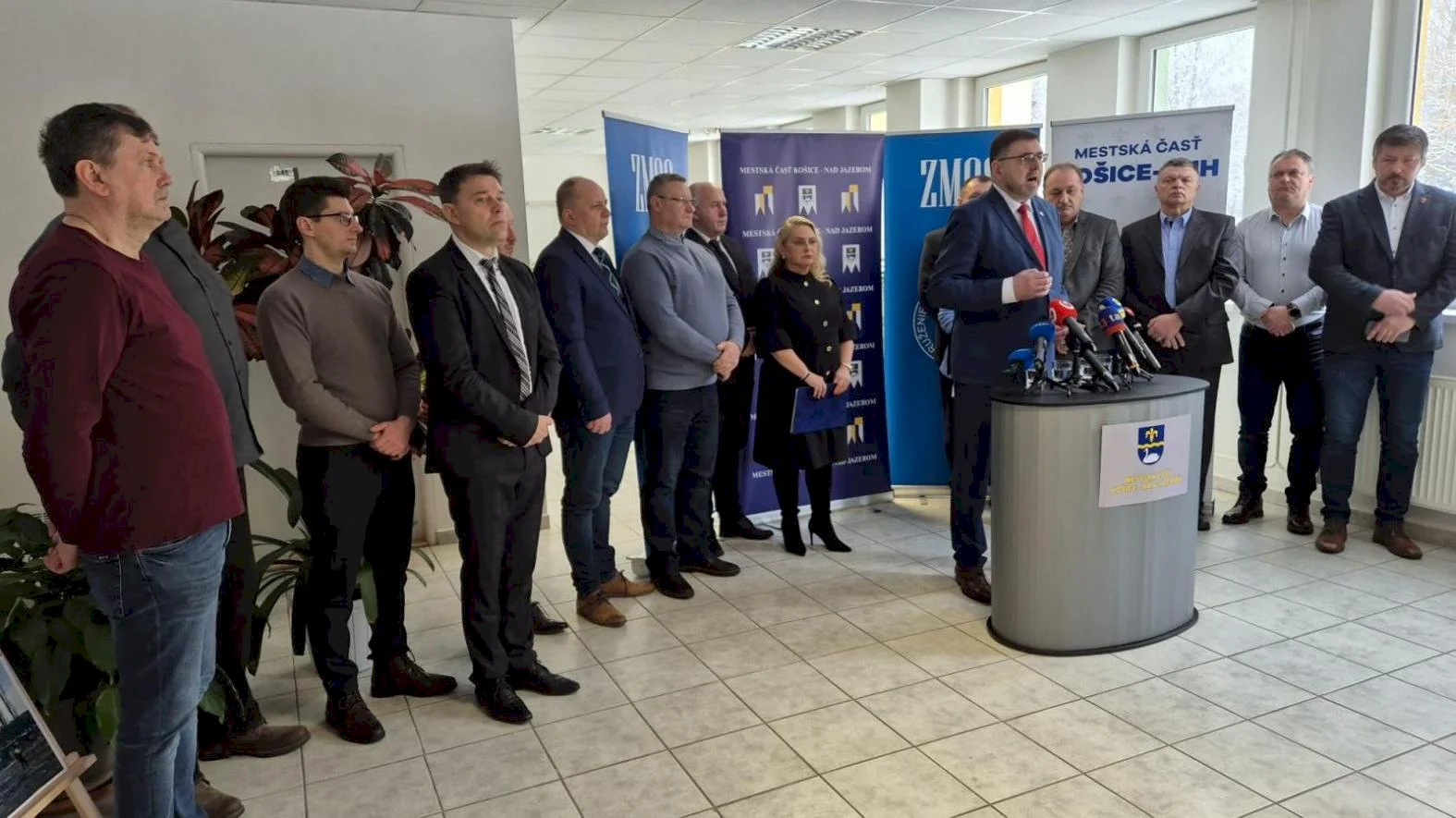 Predseda ZMOS: Samosprávy nezaručujú, že dokážu pokryť vyššie platy v školstve