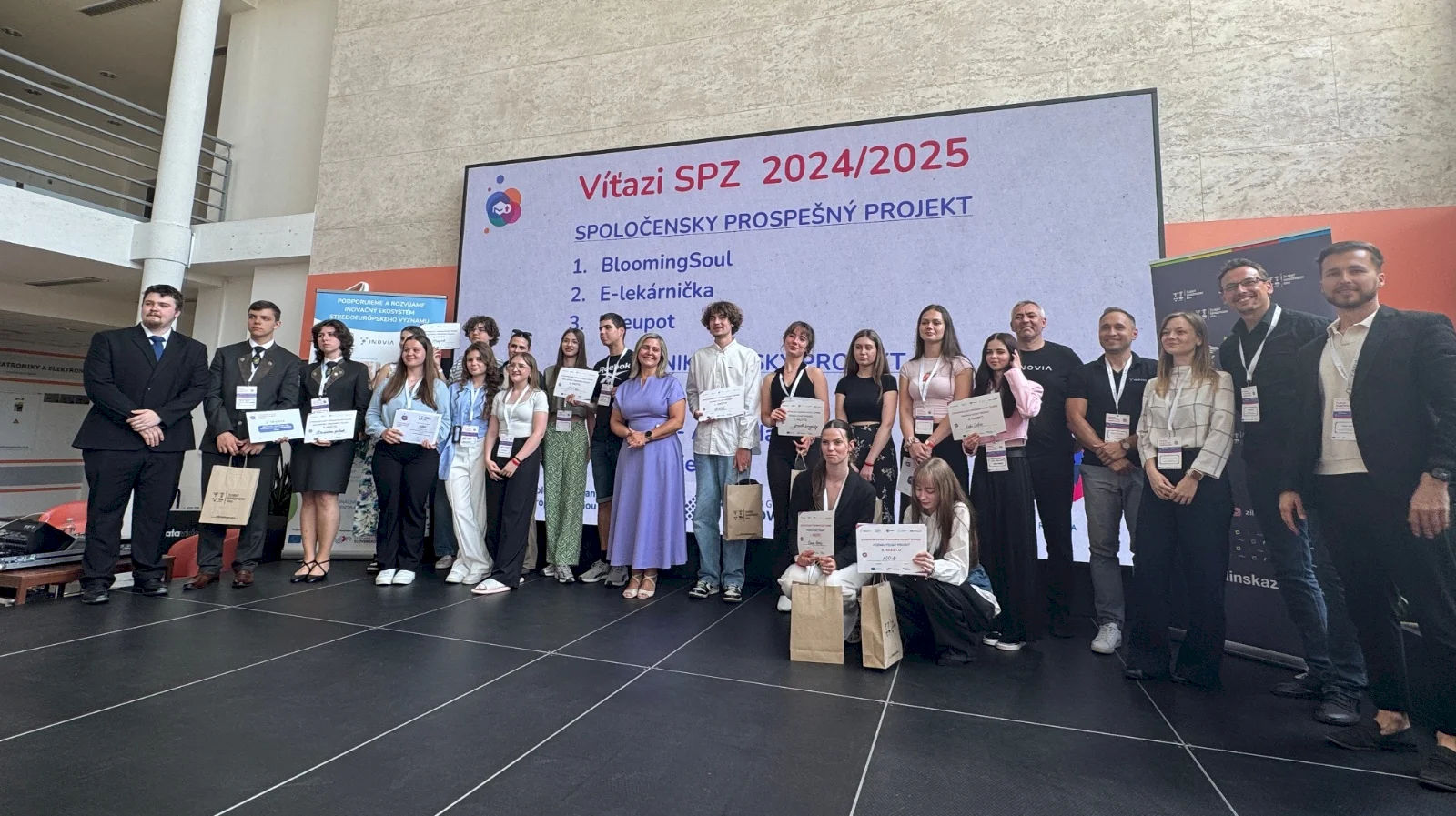 Stredoškoláci ukázali že podnikavosť má budúcnosť – poznáme víťazov súťaže Stredoškolský podnikateľský zámer 2024/2025
