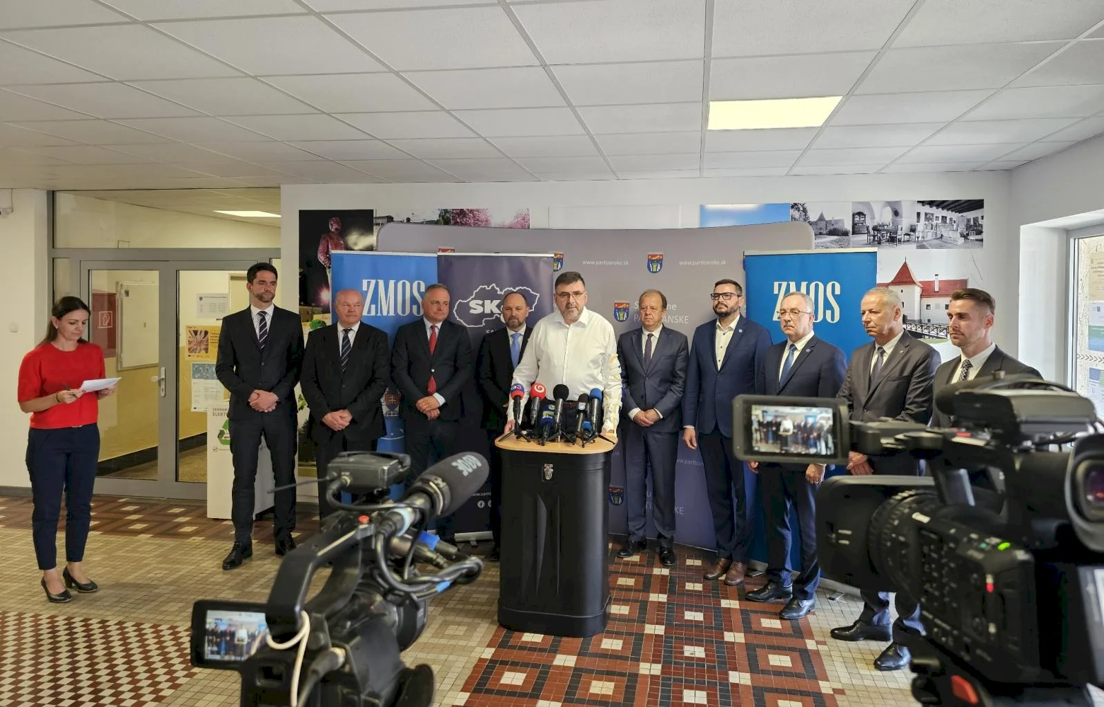 Odobratie 200 miliónov eur je porušením partnerstva medzi vládou a samosprávou