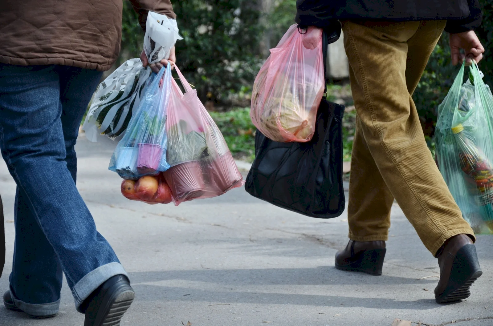 V roku 2023 vyhodil priemerný obyvateľ Slovenska 472 kg smetí