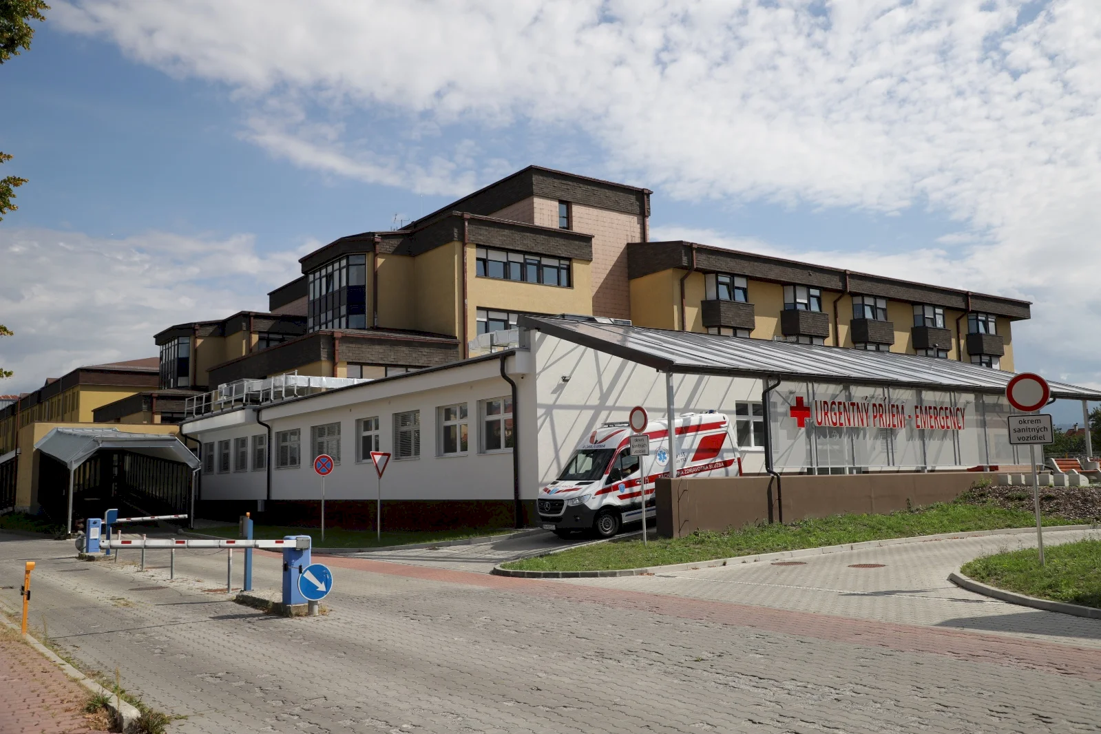Nemocnice ŽSK sa opäť uchádzajú o poskytovanie záchrannej zdravotnej služby