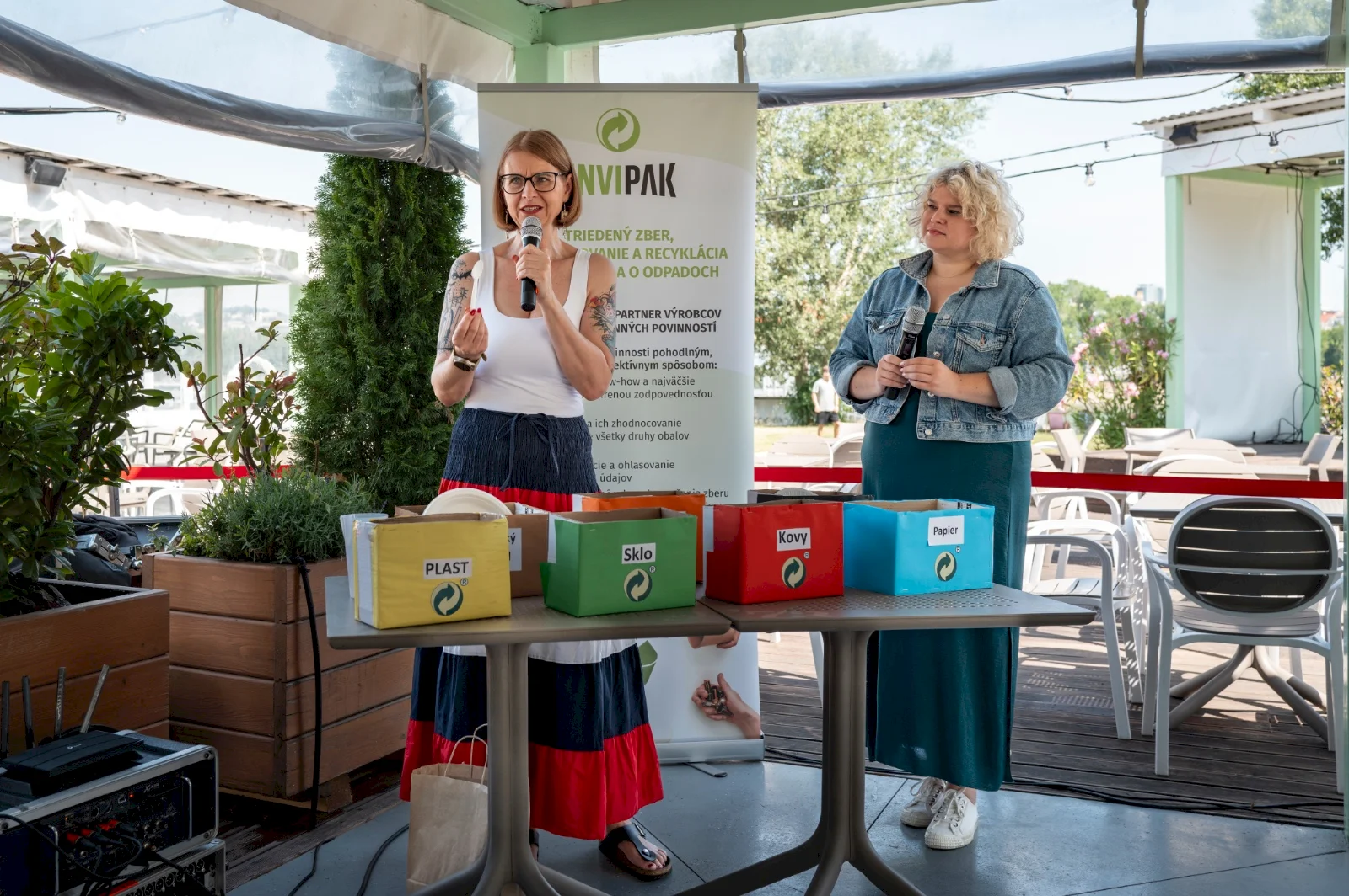 Sezóna festivalov: Myslite na bezpečnosť jedál a nezabúdajte triediť