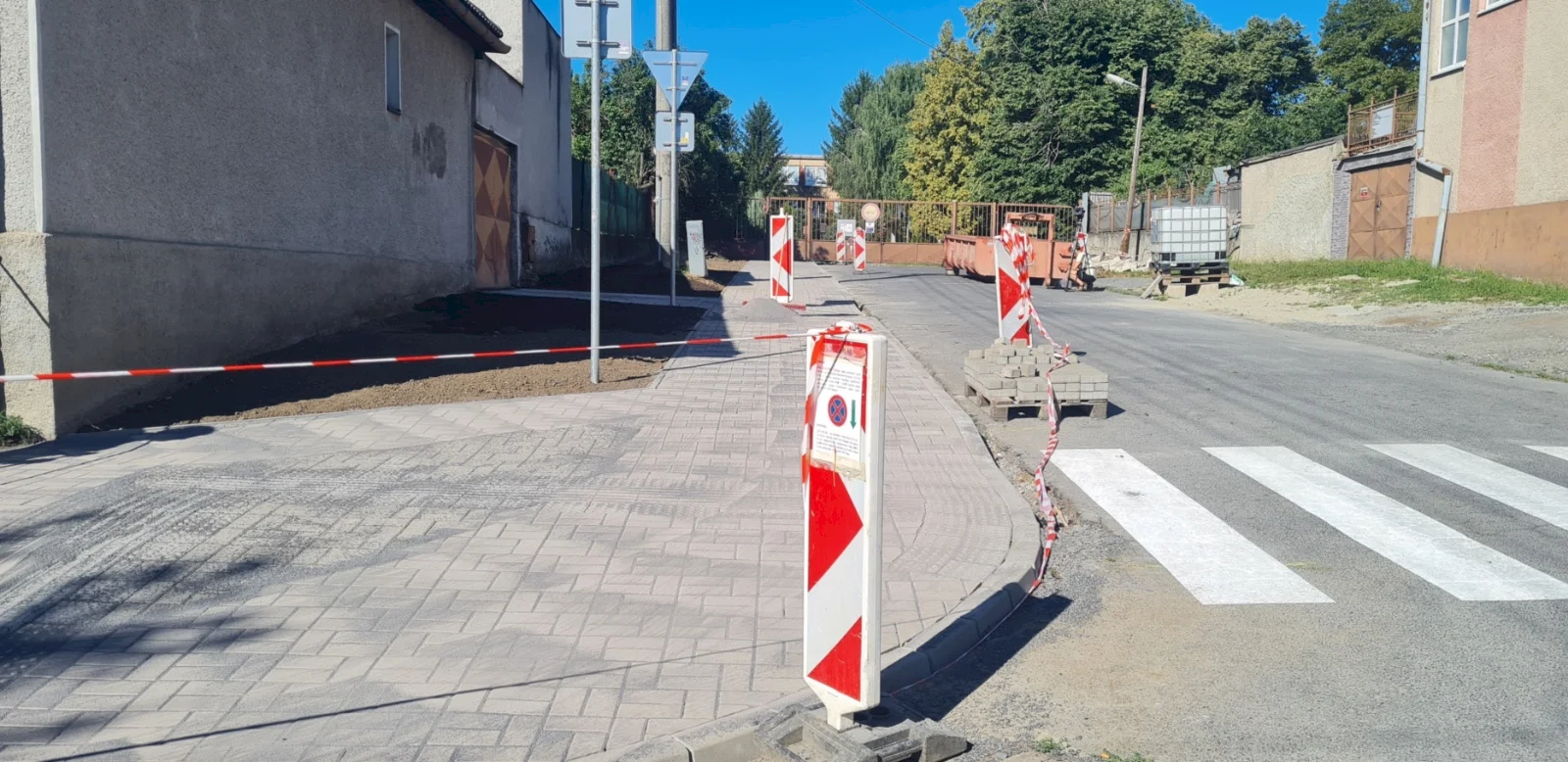 Nový chodník zvýši bezpečnosť žiakov