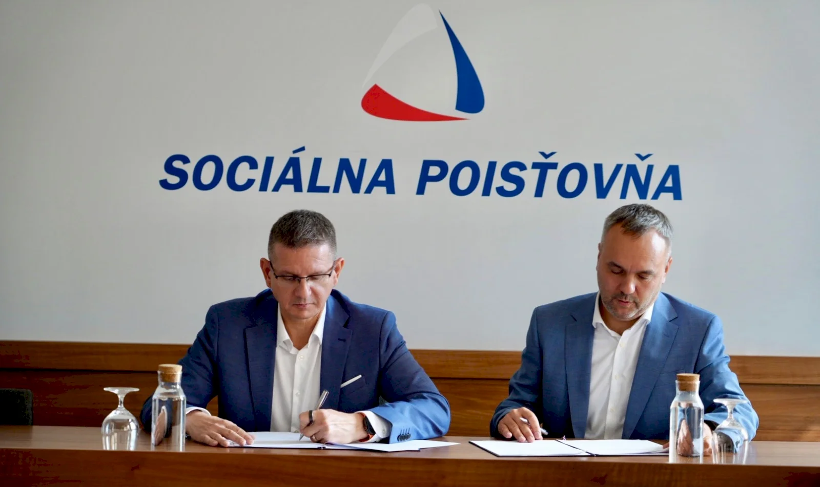 Podpísanie memoranda o spolupráci so Sociálnou poisťovňou výrazne pomôže zaviesť digitálnu identitu do bežného života občanov