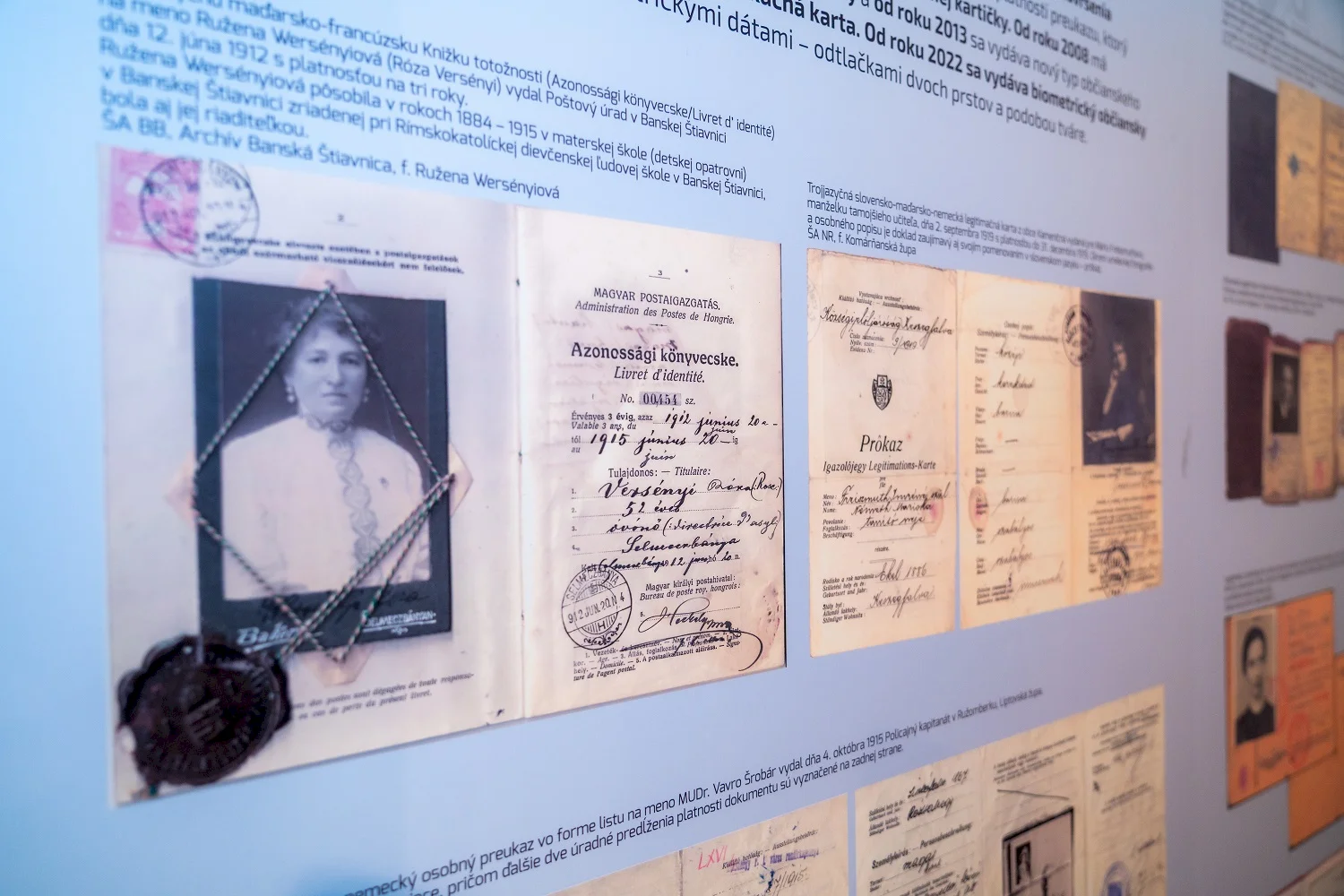 Nová výstava ministerstva vnútra mapuje históriu dokladov