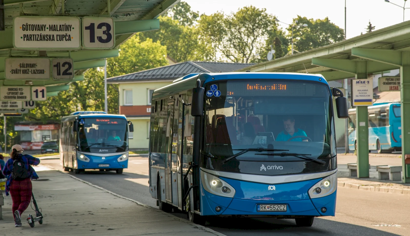 Október je Mesiac úcty k starším, seniori v Žilinskom i Košickom kraji však cestujú so zľavou počas celého roka