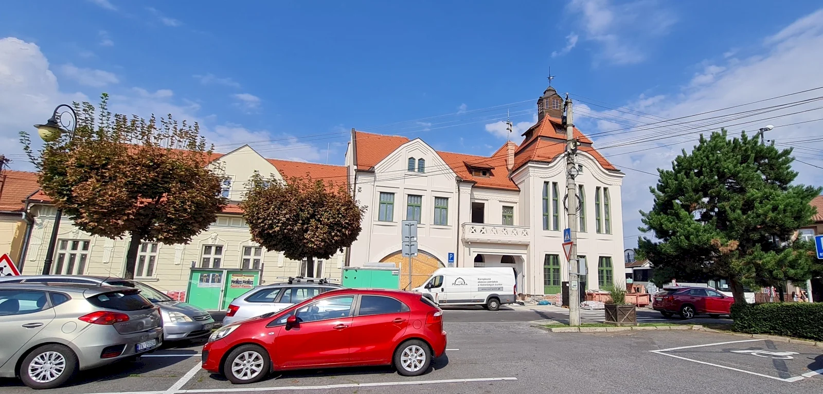 Rekonštrukcia fiľakovskej radnice napreduje rýchlym tempom. Dokončená bude čoskoro