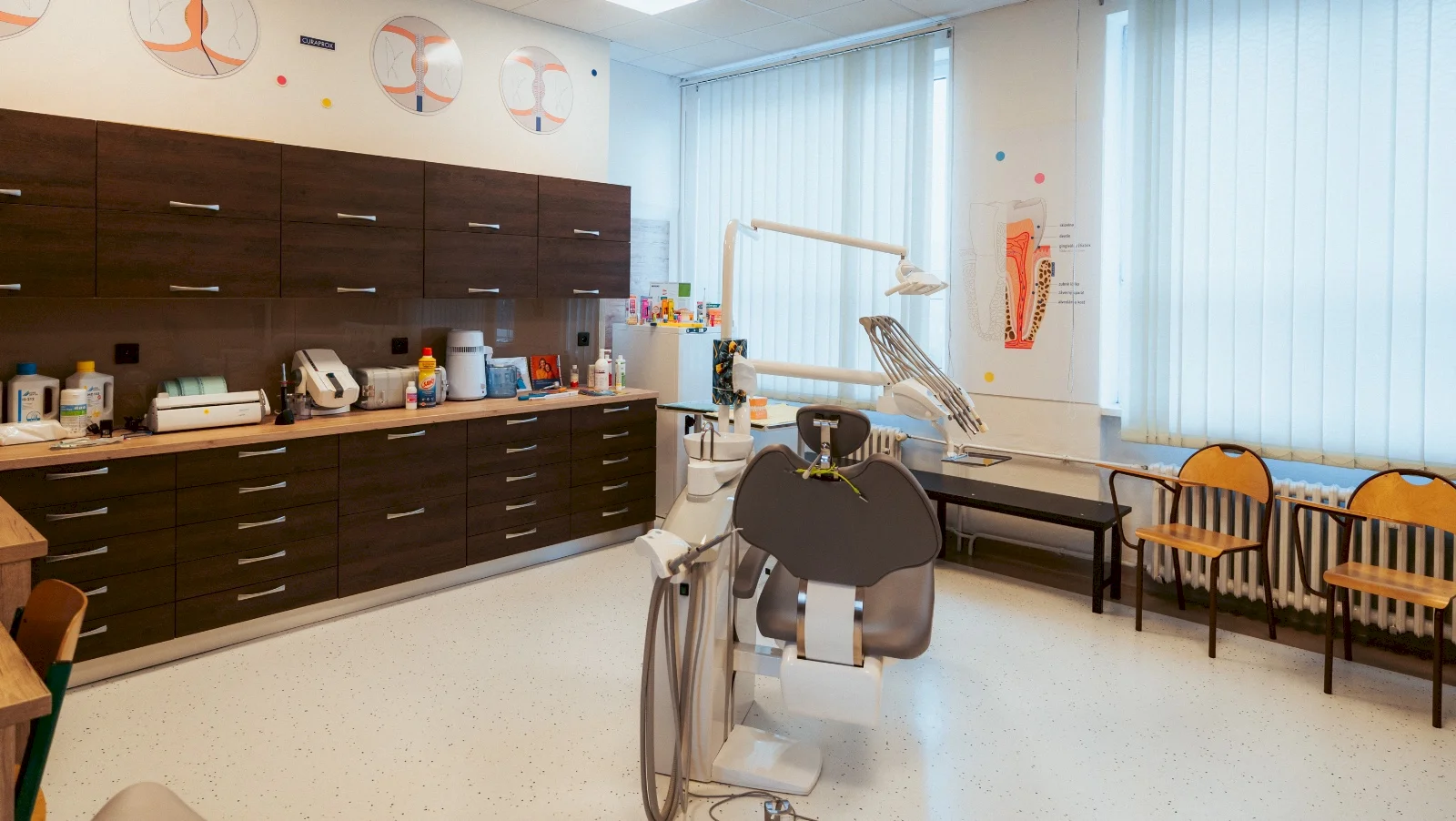 Nové učebne, laboratóriá aj lekáreň pre verejnosť. Stredná zdravotnícka škola sa dočká novej prístavby