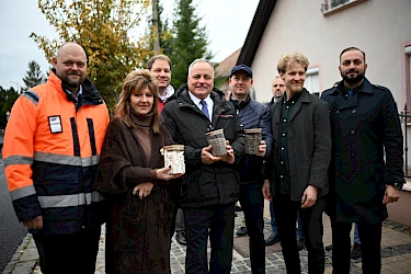 malinovo_asfalt_s_cigaretami_4.jpg