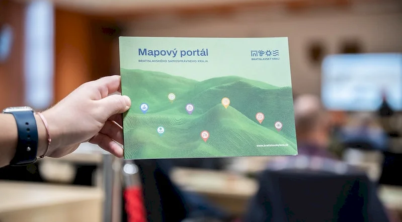 Bratislavský kraj predstavil samosprávam Mapový portál prepájajúci krajinu, životné prostredie a územný plán
