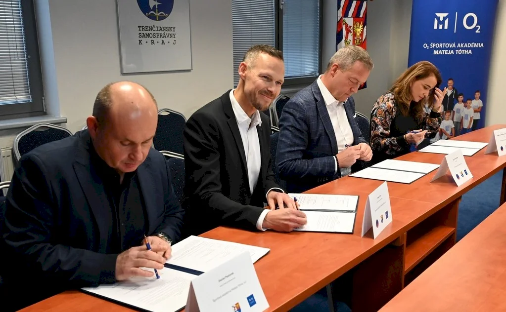 Nová hokejová hala dostala ďalšie využitie pre viac ako dvetisíc detí