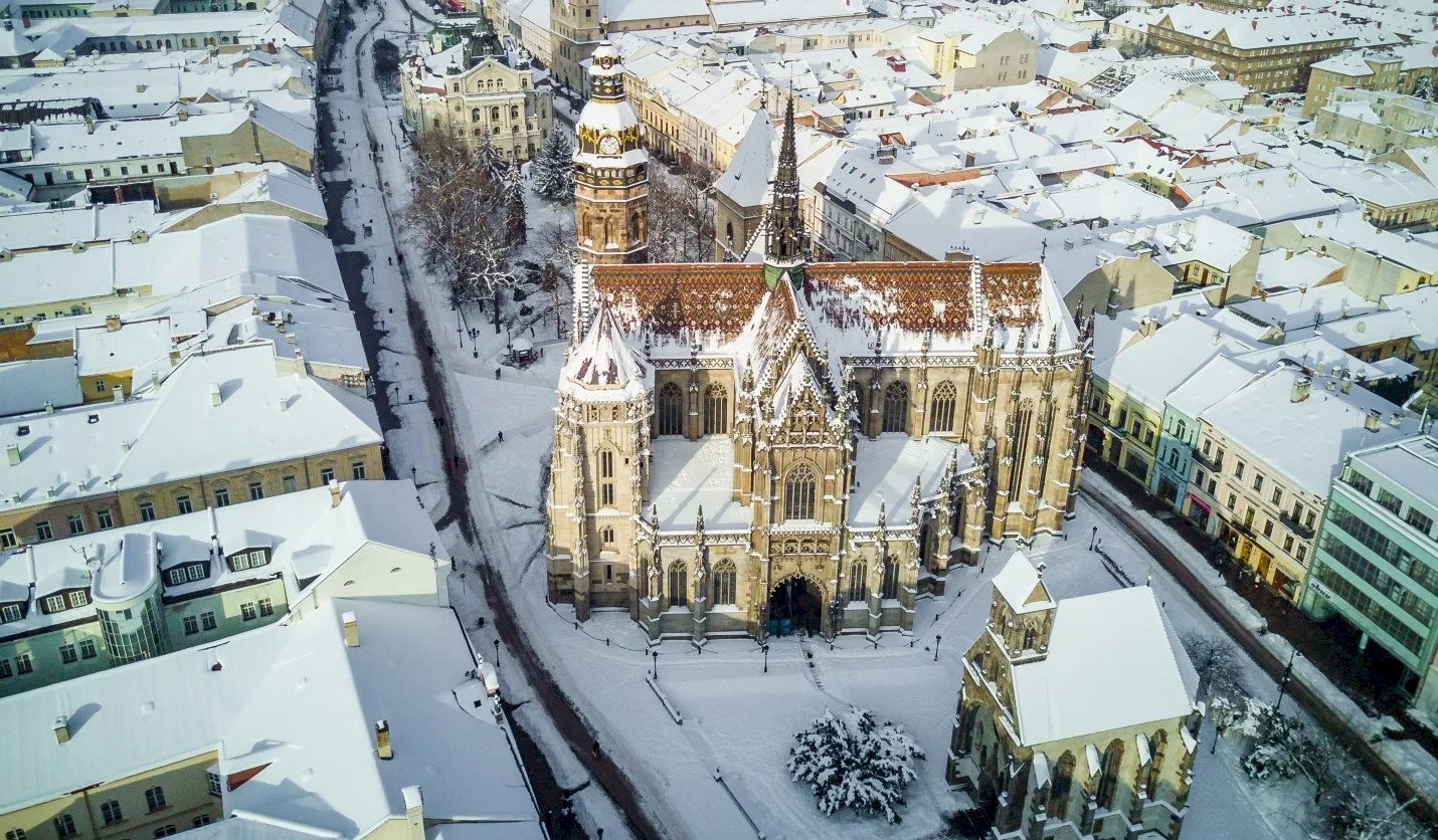 Košická župa mení mapu turizmu: Do regiónov prúdia milióny eur na unikátne atrakcie, podujatia a filmovú tvorbu