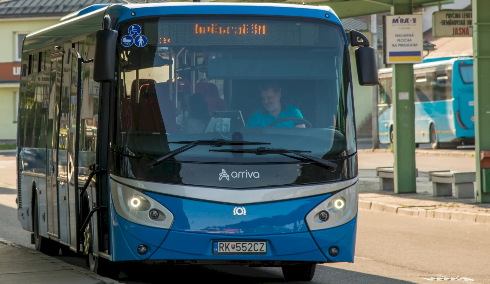 Cestujúci pozor: Zmeny v autobusovej doprave na Orave a Liptove počas jarných prázdnin