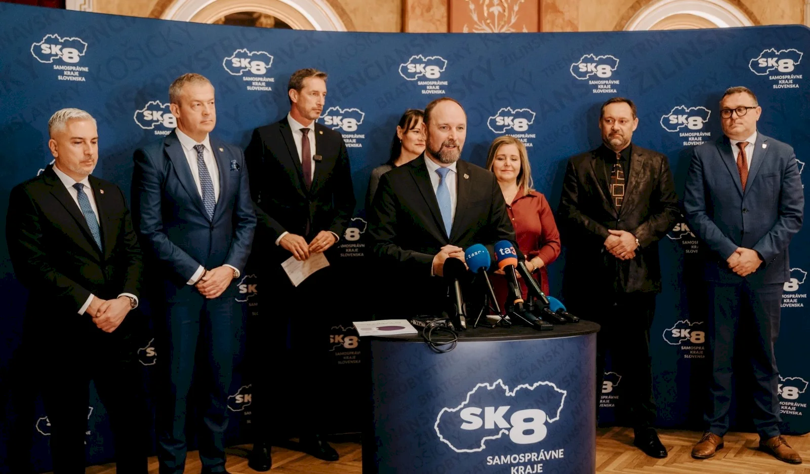 Kraje žiadajú férovejšie pravidlá pre šport, školy aj autobusové stanice
