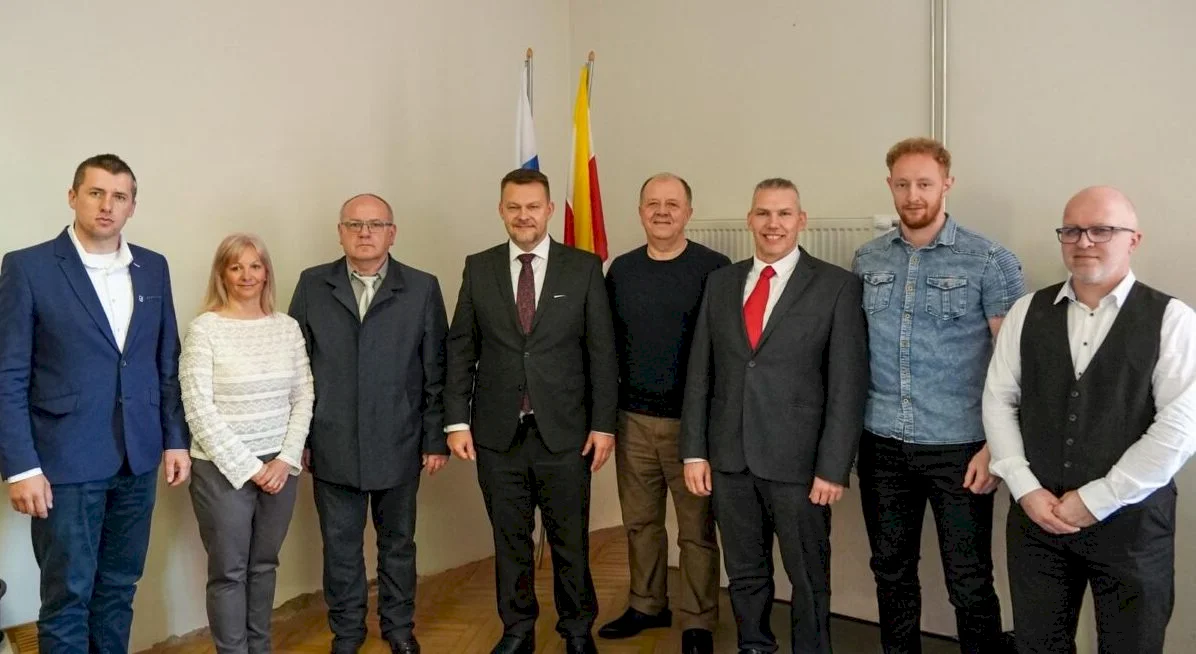 MIRRI SR podpísalo memorandum o spolupráci s Iniciatívou malých obcí