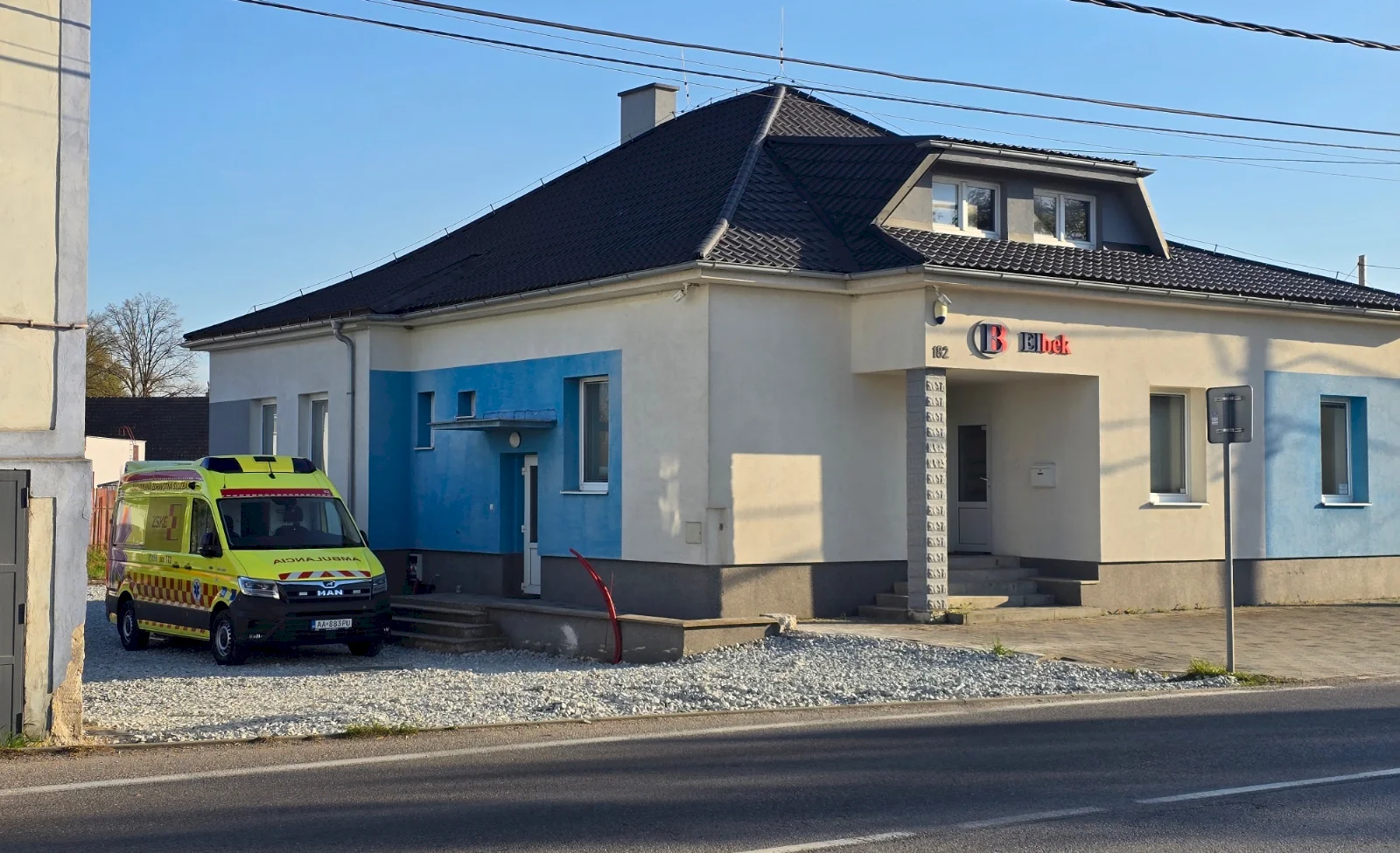 V Príbovciach pribudla stanica záchrannej zdravotnej služby