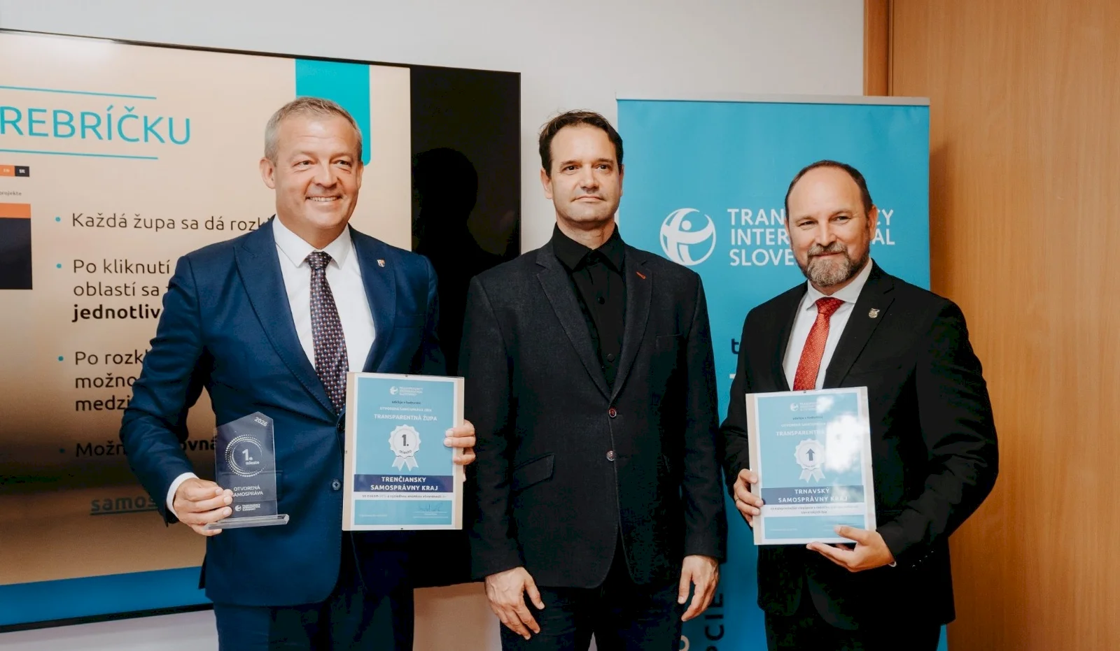 Župy sa v transparentnosti zlepšujú. Áčkový rating má už šesť z ôsmich