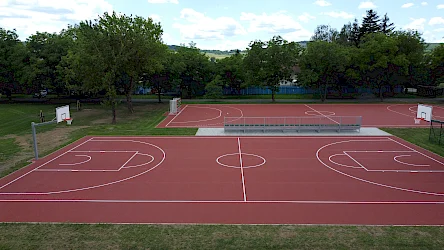 Vo Fiľakove odovzdali zrekonštruované športoviská