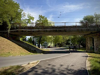 Most spájajúci Radvaň s Fončordu v Bankej Bystrici prejde komplexnou rekonštrukciou, prípravné práce sa už začali