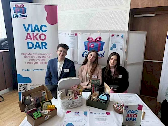 Študentské a cvičné firmy riešili skutočné problémy z praxe: Spojená škola v Pezinku má za sebou úspešný rok