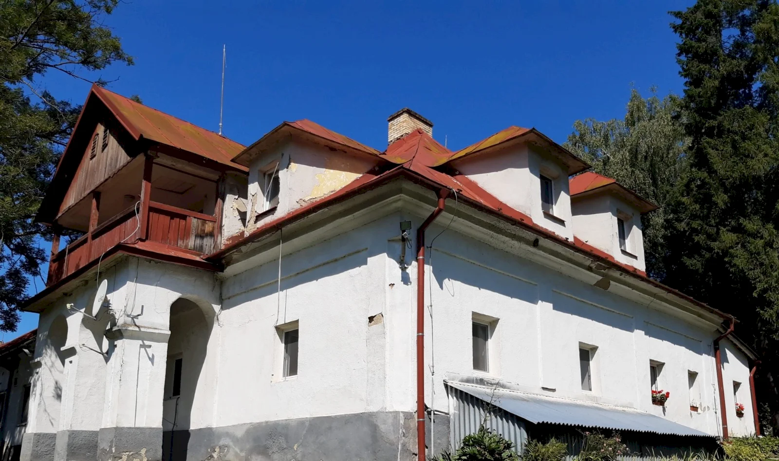 Prešovský kraj investuje do obnovy kaštieľa a areálu v Dúbrave viac ako 5,3 mil. eur