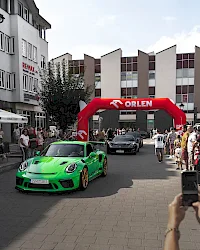 Slovak Car Festival 2026 premení Brezno na miesto stretu minulosti a budúcnosti automobilizmu