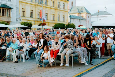 Tohtoročný Radvanský jarmok v Banskej Bystrici bude o skle a ručnej sklárskej výrobe