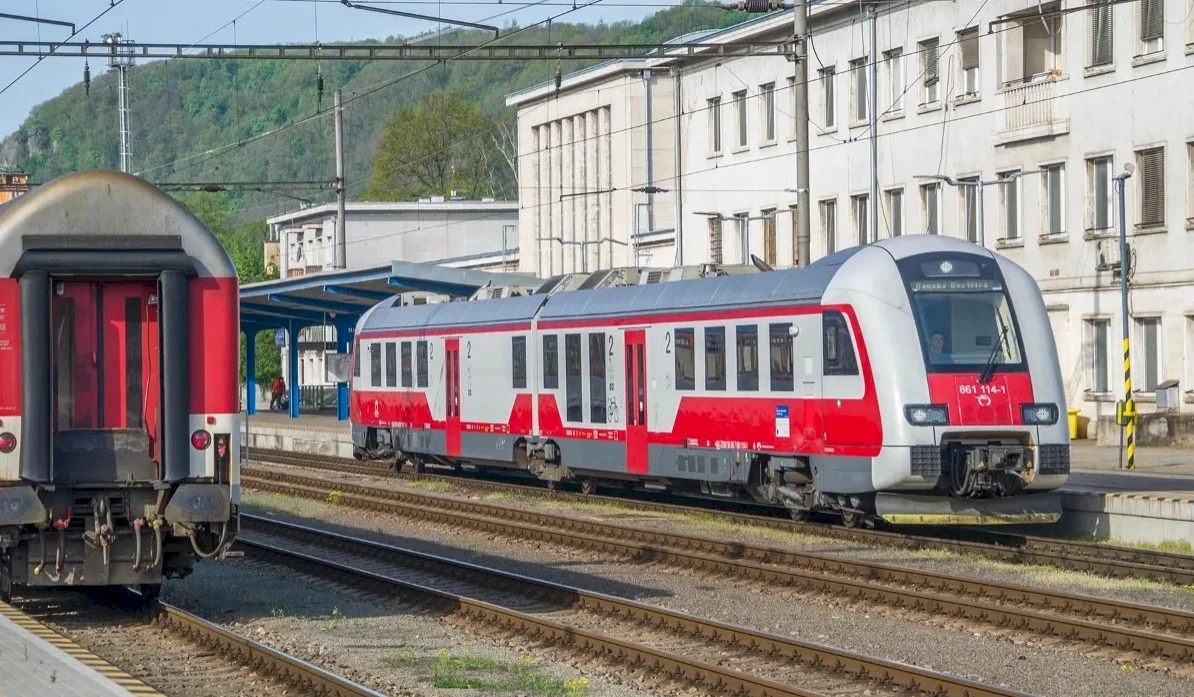 Na celom východe Slovenska začnú od 1. septembra platiť cestovné lístky IDS Východ aj vo vlakoch ZSSK