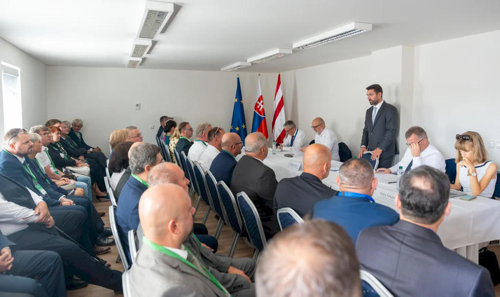 Minister Takáč predstavil v Hliníku nad Hronom konkrétnu podporu samosprávam aj ďalšie opatrenia pre rozvoj vidieka