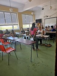Menej absencií aj lepšie známky: Projekt Bez prekážok do školy pomohol stovkám detí