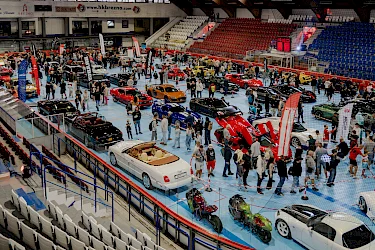 Brezno žilo autami, nechýbali svetové rarity ani poriadna dávka adrenalínu