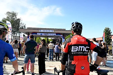 Medzinárodné preteky Okolo Slovenska priniesli svetovú cyklistiku do Dohnian, Beluše aj zvyšku Trenčianskeho kraja