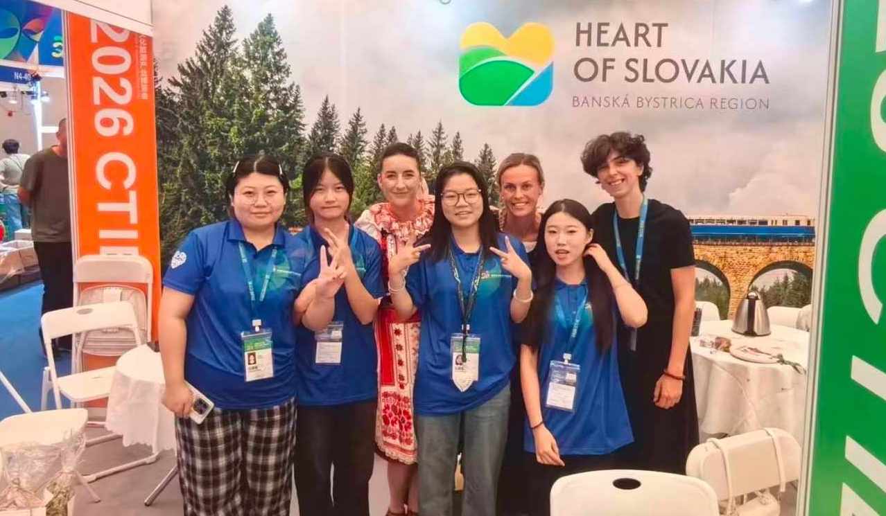 Región Horehronie sa v čínskom Tianjine predstavil originálnym spôsobom, spojil slovenské tradície s čínskym kung fu