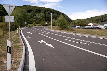 Nová cesta na banskobystrickú Pršiansku terasu je otvorená. Kraj a mesto vyriešili viac ako 30-ročný problém