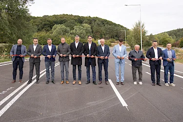 Nová cesta na banskobystrickú Pršiansku terasu je otvorená. Kraj a mesto vyriešili viac ako 30-ročný problém