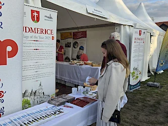 Obce Budmerice a Kyjatice si prevzali ocenenia v Európskej cene obnovy dediny 2026