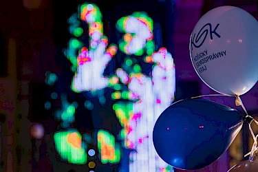 300 dronov a projekcia na „žltom dome“: Aj Úrad KSK sa zapojí do podujatia Biela noc 2026