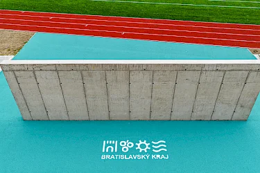 Gymnázium Ivana Horvátha v bratislavskom Ružinove má moderný športový areál