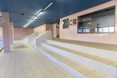 Bazén na ZŠ Turnianska v bratislavskej Petržalke čaká obnova za viac ako 1,8 milióna eur